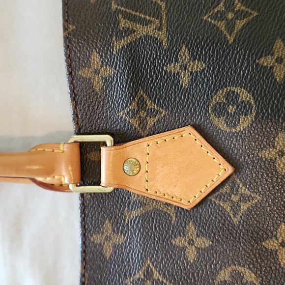 Vintage 90s Louis Vuitton Magazine Bag - Picture 3 of 17